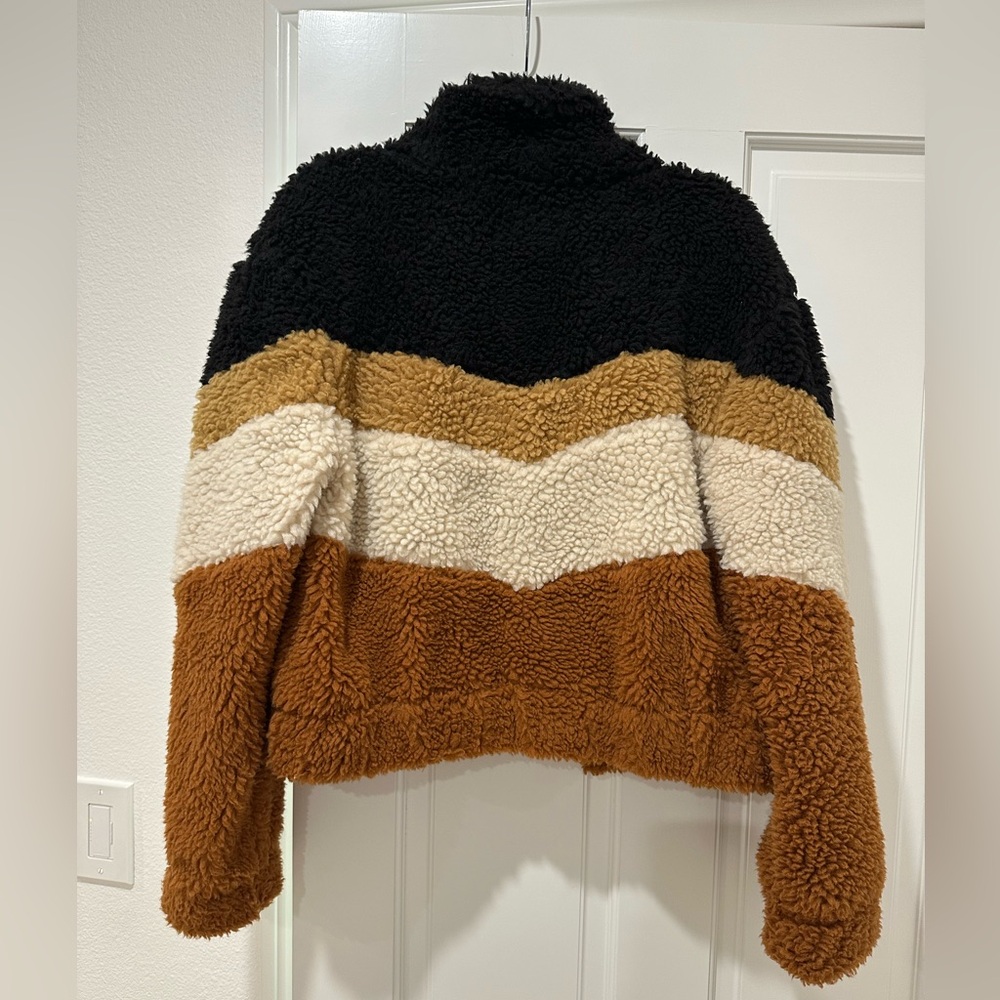 LA Hearts Teddy Colorblock Jacket - Picture 2 of 7